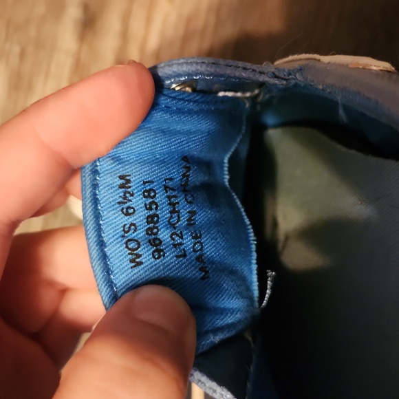 Sperry Sequined Sneakers - Size 6.5 women's - Picture 5 of 8